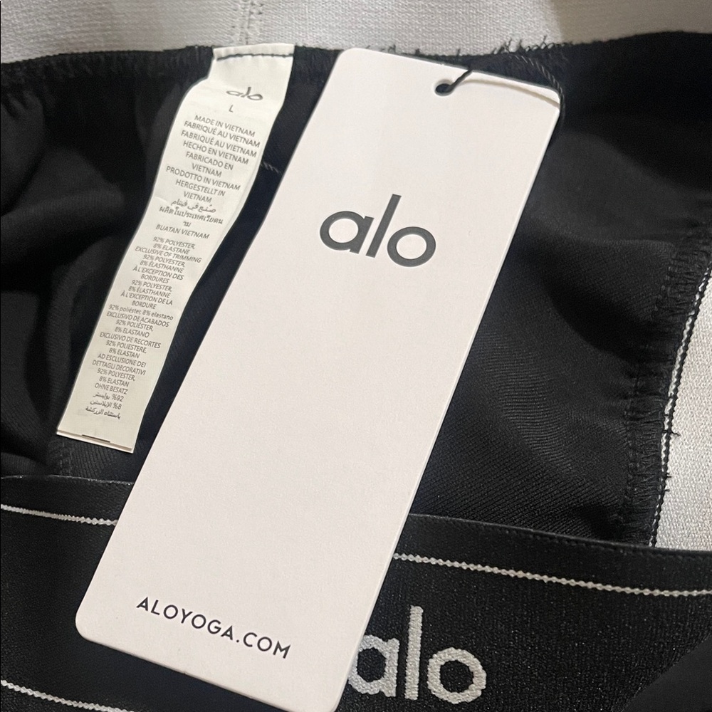 NWT Alo Yoga Black Suit Up Trouser (Long) – Size L - Picture 8 of 10